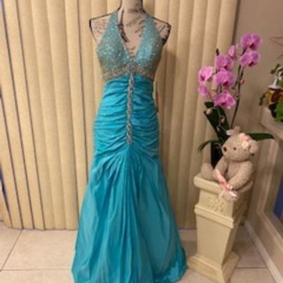 *FINAL PRICE* Stylish Turquoise Taffeta Halter Formal Prom Gown Size 6 - Picture 2 of 15